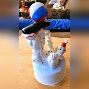 9" Ceramic Rotating Musical Clown Balancing Ball